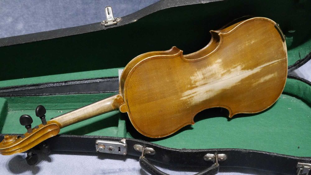 Skrzypce vintage w zielonym aksamicie, ponad 50 lat, kolekcjonerskie