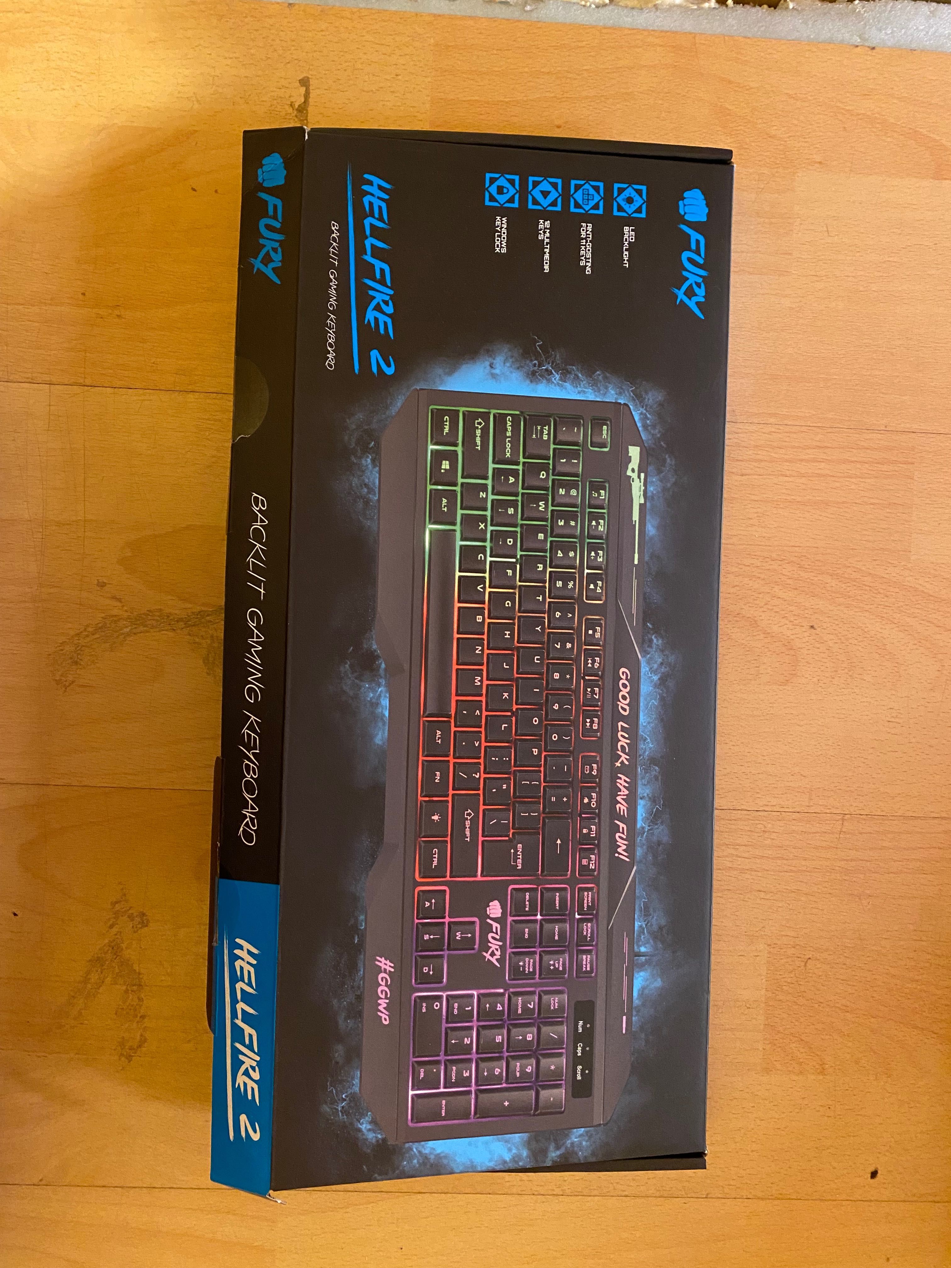 Klawiatura świecąca Rgb Fury