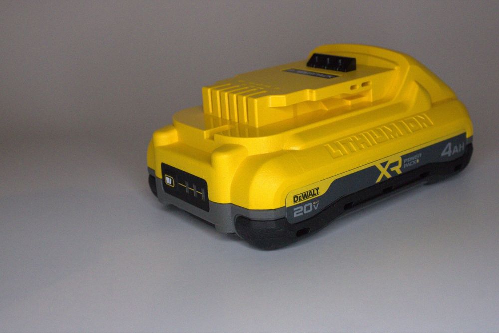 Акумулятор Dewalt PowerPack XR 18v/20v Tabless 4Ah (4000mah)