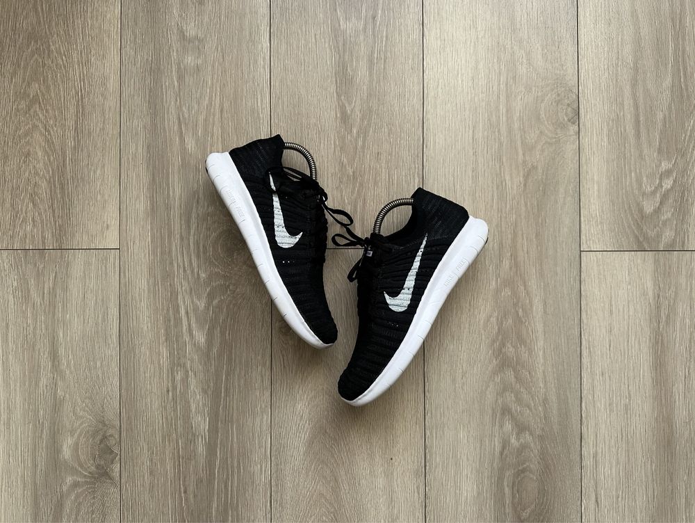 Кросівки Nike Wmns Free Rn Flyknit