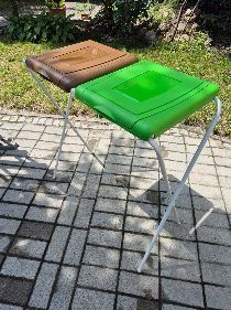 Stojak do segregacji śmieci i odpadów zielonych