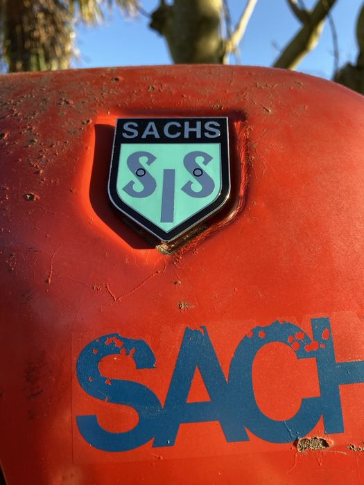 Simbolo SIS Sachs