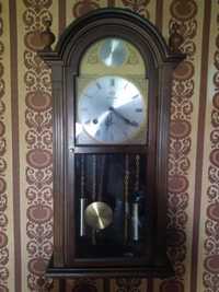 Relógio de parede antigo marca FRONTIER