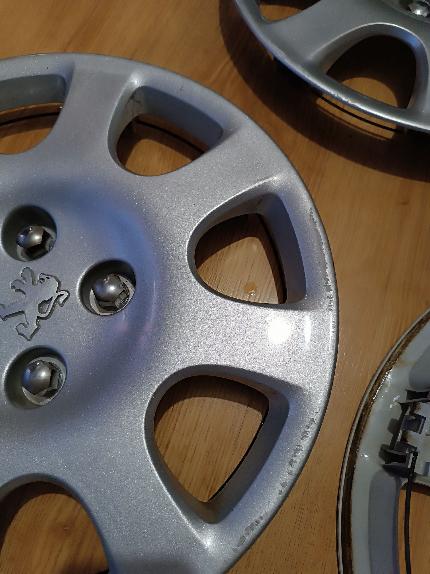 Kołpaki Peugeot 207 15" – komplet 3 sztuki lub pojedynczo