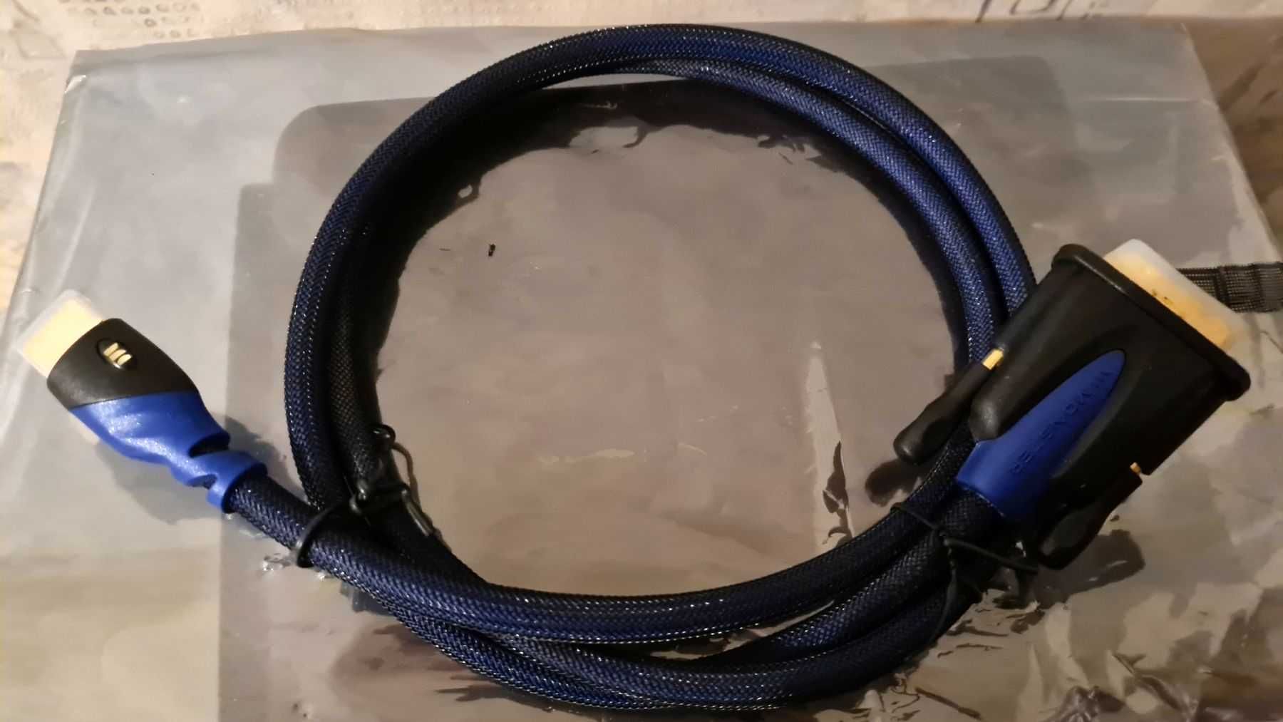 кабель HDMI DVI Monster Cable