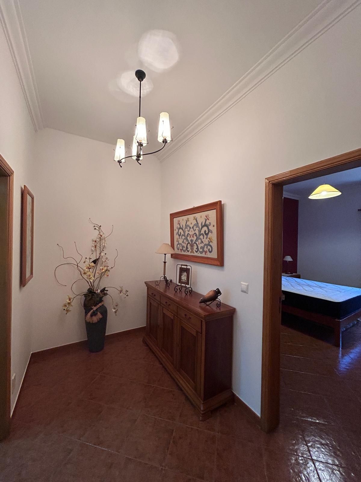 Apartamento T1 - Arrendamento