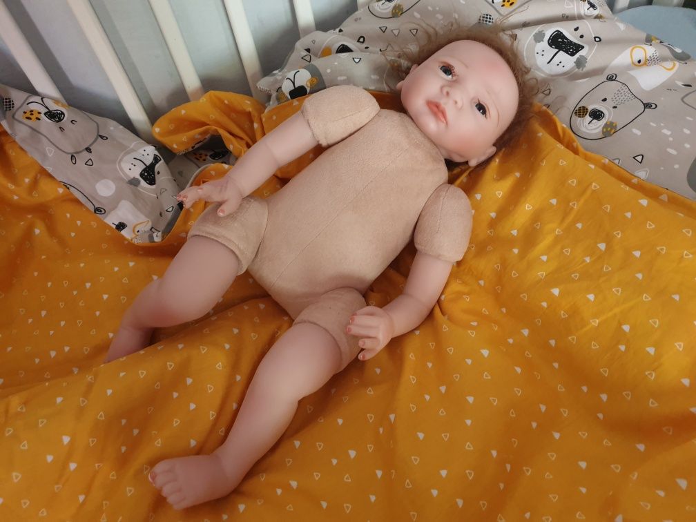 Reborn Lalka prawdziwe włosy 56 cm 1.2 kg śliczna niemowlak idealny