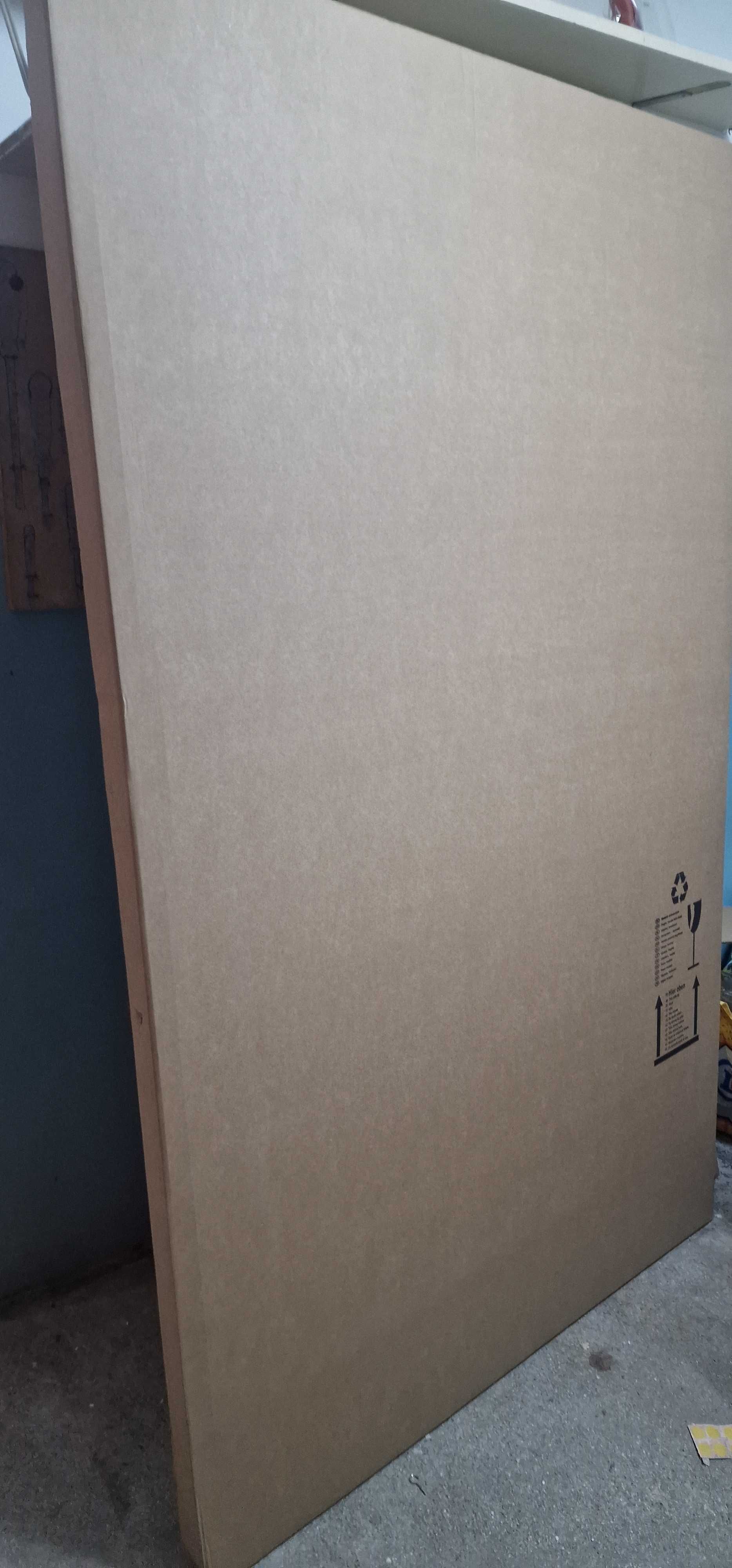 Quarto com mesas de cabeceira com Led Tudo novo