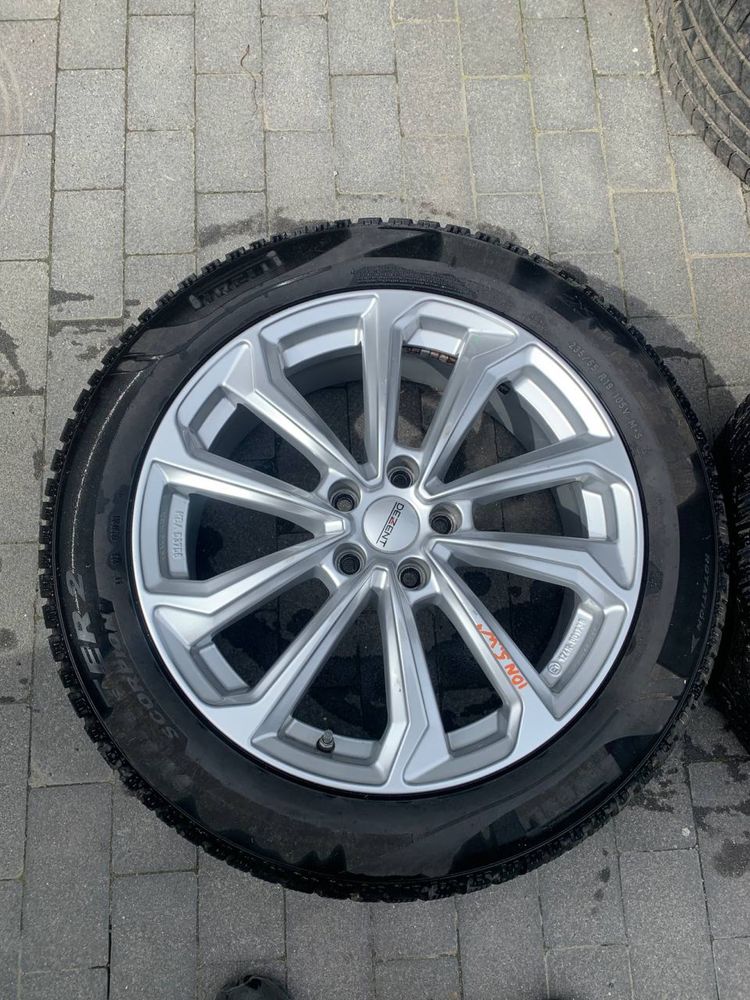 Комплект коліс шини диски 235/55/R19 PIRELLI до