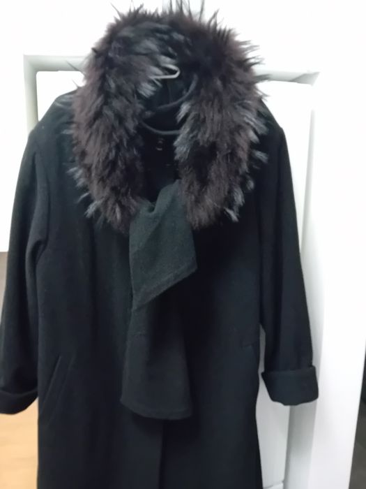 Czarny płaszcz z futrem naturalnym wełna z kaszmirem XXL