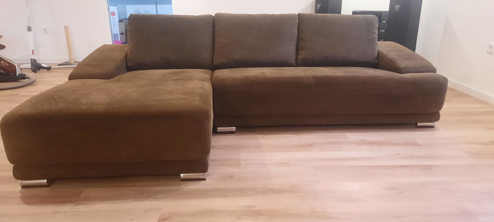 Sofá com chaise long à  direita