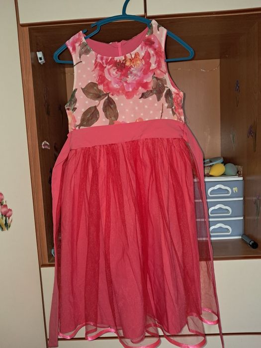 Нарядное платье, на празднике для девочки