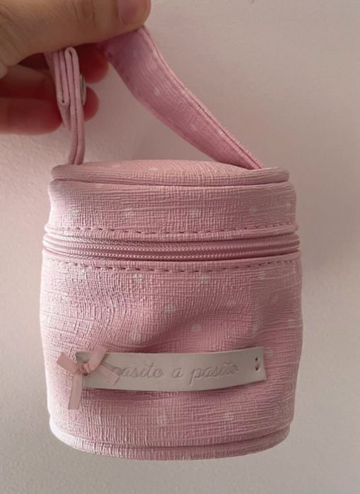 Porta chupetas menina marca Pasito a Pasito