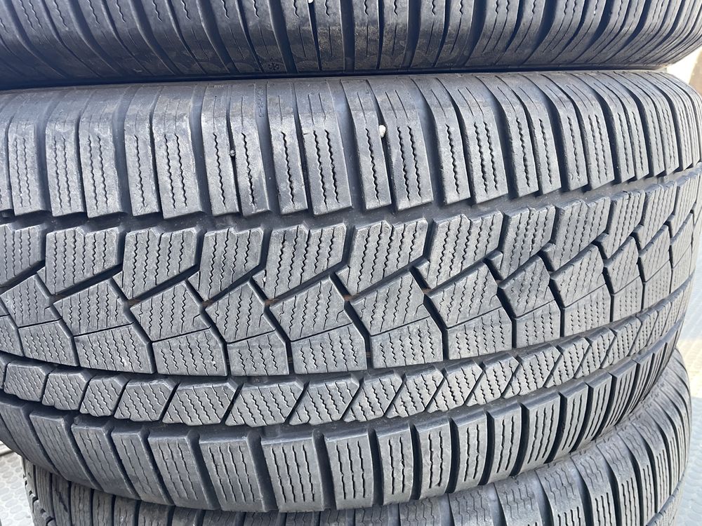 Шина зимова Continental 275/55 r20