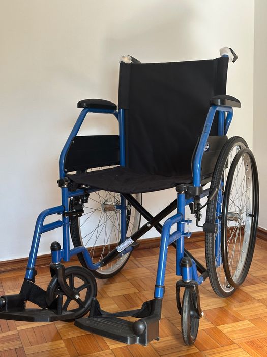 Cadeira de rodas metal