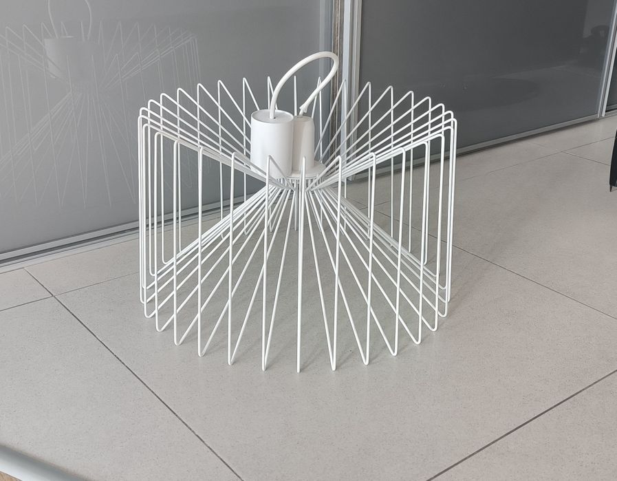 Lampa sufitowa metalowa biała do salonu sypialni kuchni