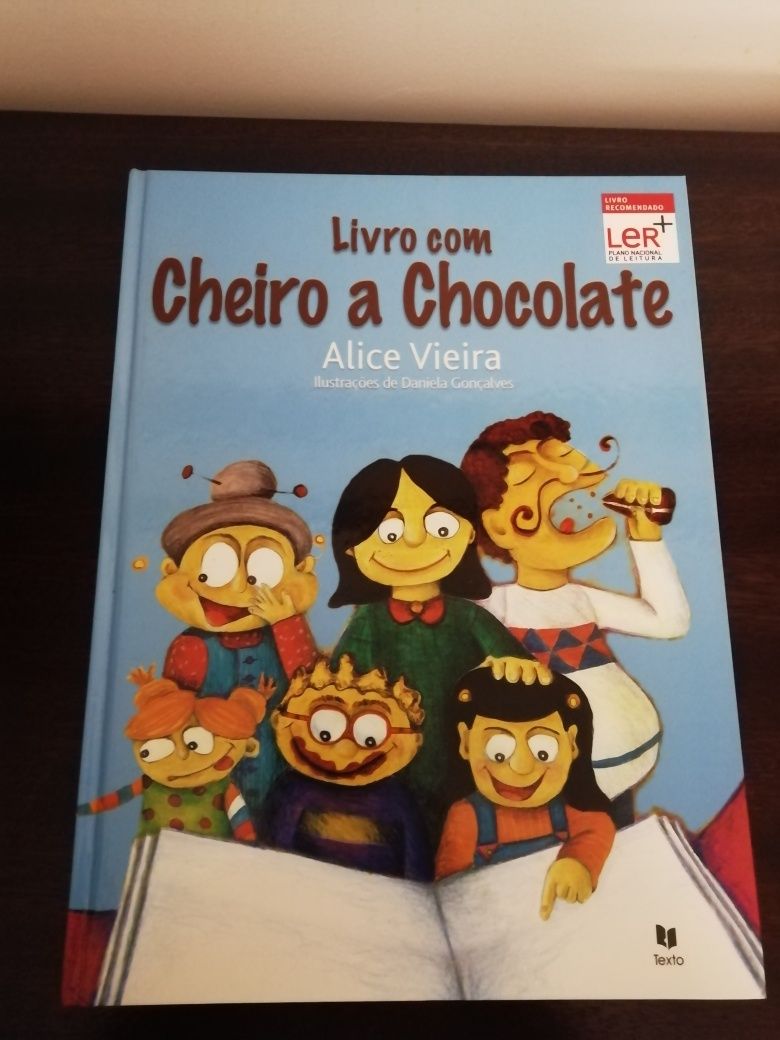 "Livro Com Cheiro a Chocolate"