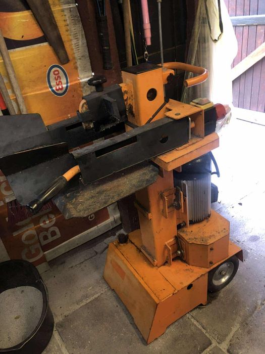 Łuparka do drewna Atika - nacisk 8 ton