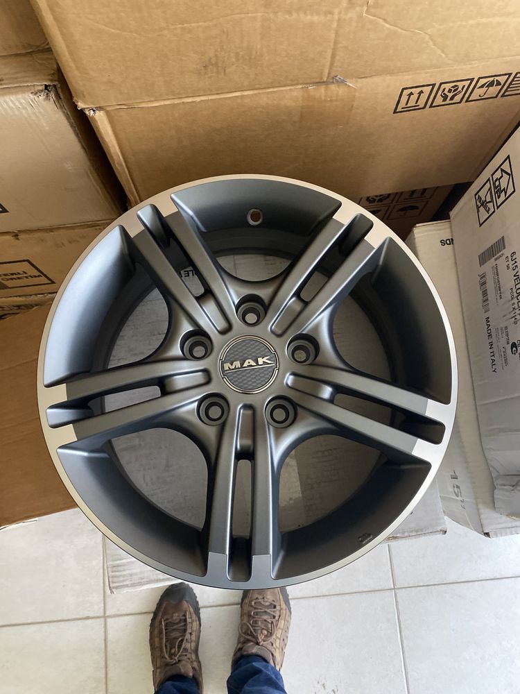 Jantes 15” 5x114.3 novas Suzuki swift toyota corolla sx4