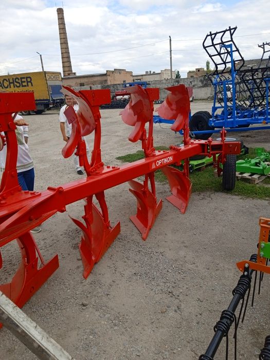 Плуг Оптикон, оборотний навесной
