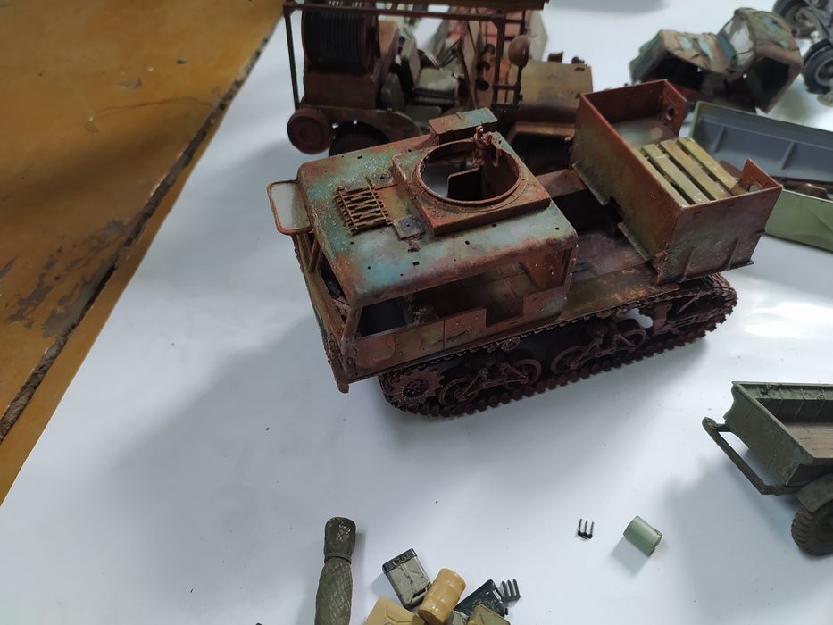 Italeri tamiya Hasegawa trumpeter miniart  revell