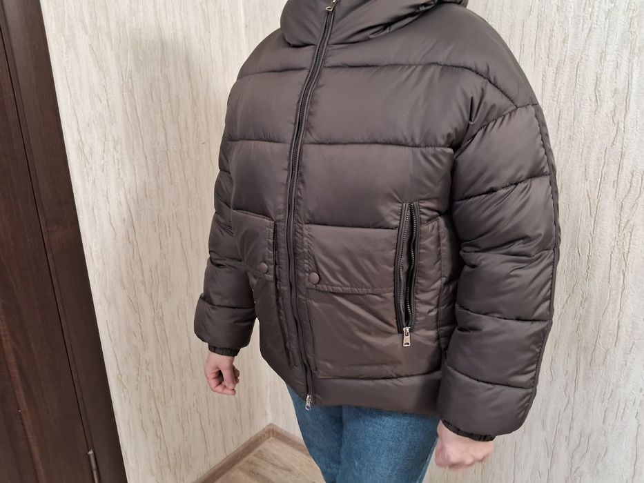 Жіноча зимова куртка