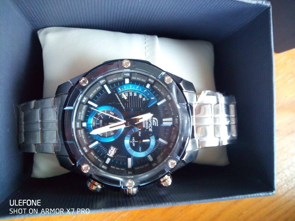 Casio EFR-559DB-2AVUEF