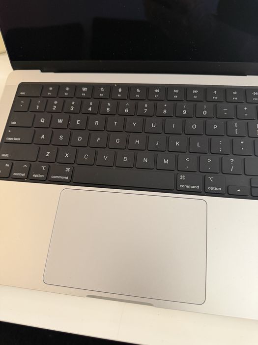 Laptop MacBook pro M3 16gb 1 TB