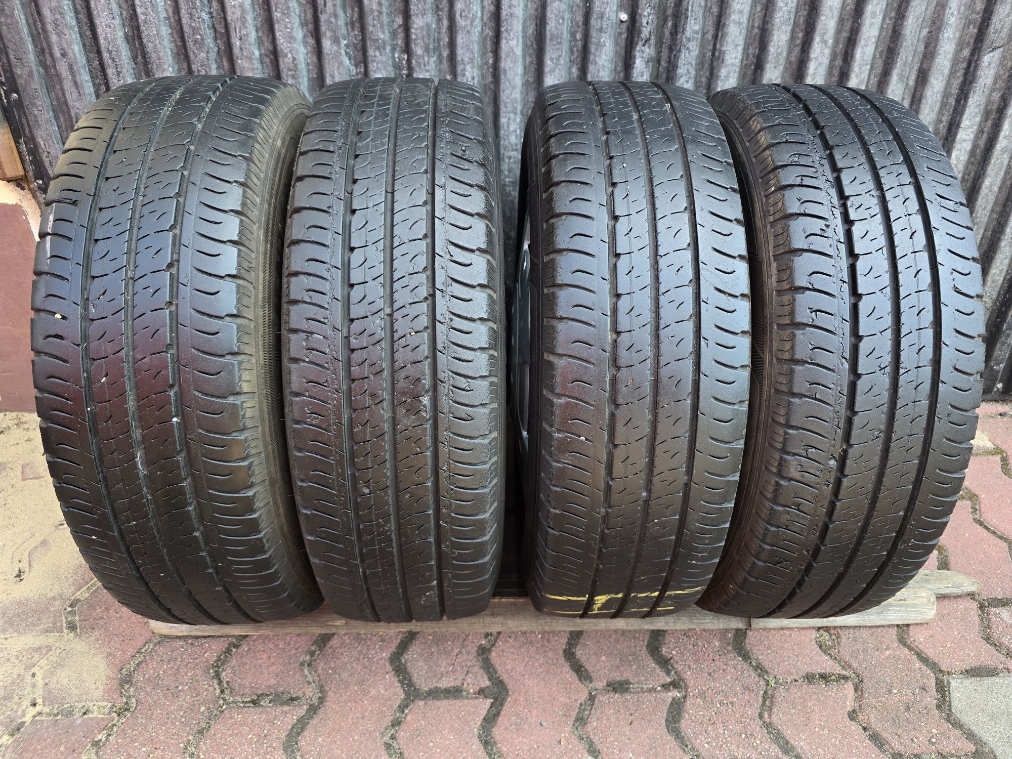 Felgi z oponami 195/70R15C Ford Transit 5x160 Tourneo Custom