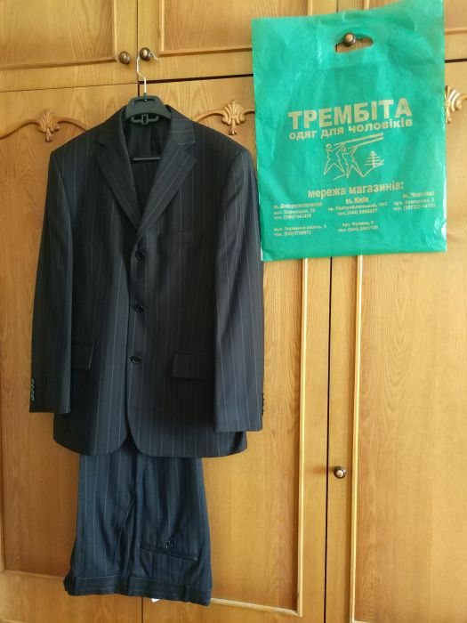 Чоловічий діловий костюм Stella, Трембіта