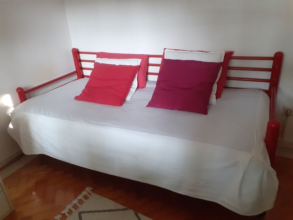 Cama sofá individual, com colchão e estrado 80x190cm