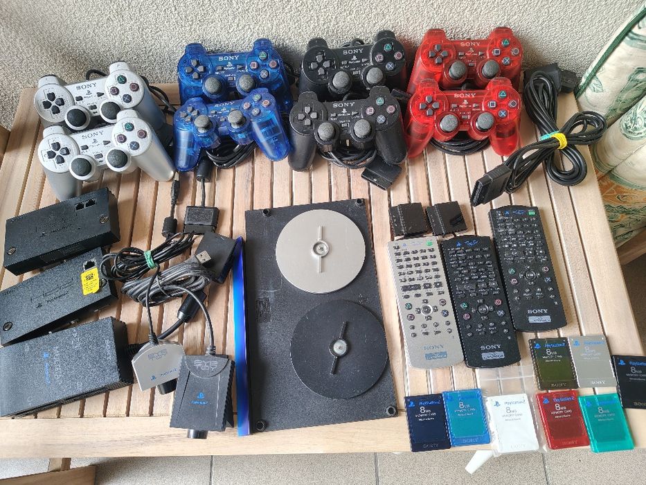 Akcesoria Sony PS2 Pad Pilot Network adapter Karta pamięci Multitap