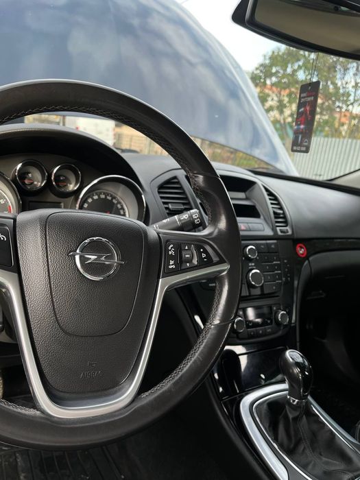 Opel Insignia Sports Tourer 2009 1.6