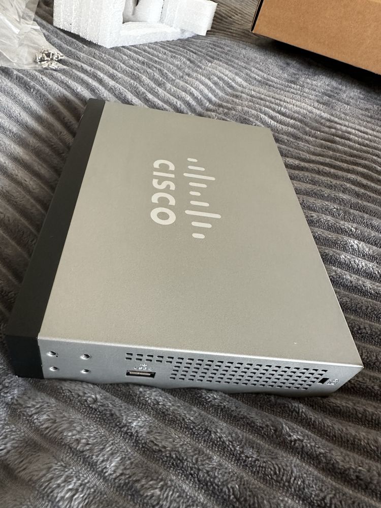 Router szerokopasmowy CISCO RV325