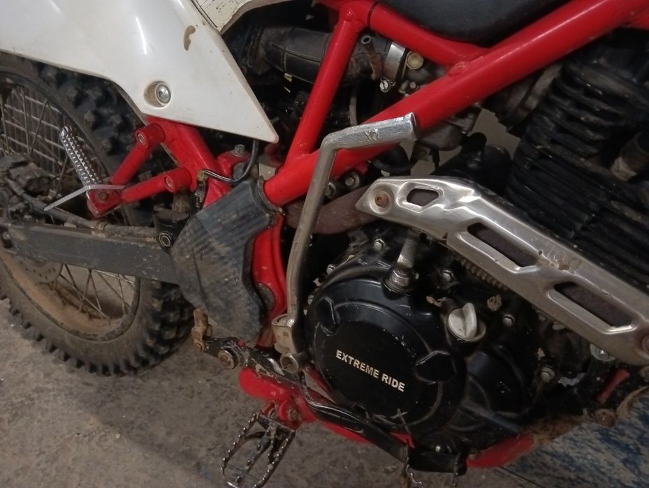 Cross x-motos xmotos 300 CCM 250 KTM Derbi sport 125 duke road mv