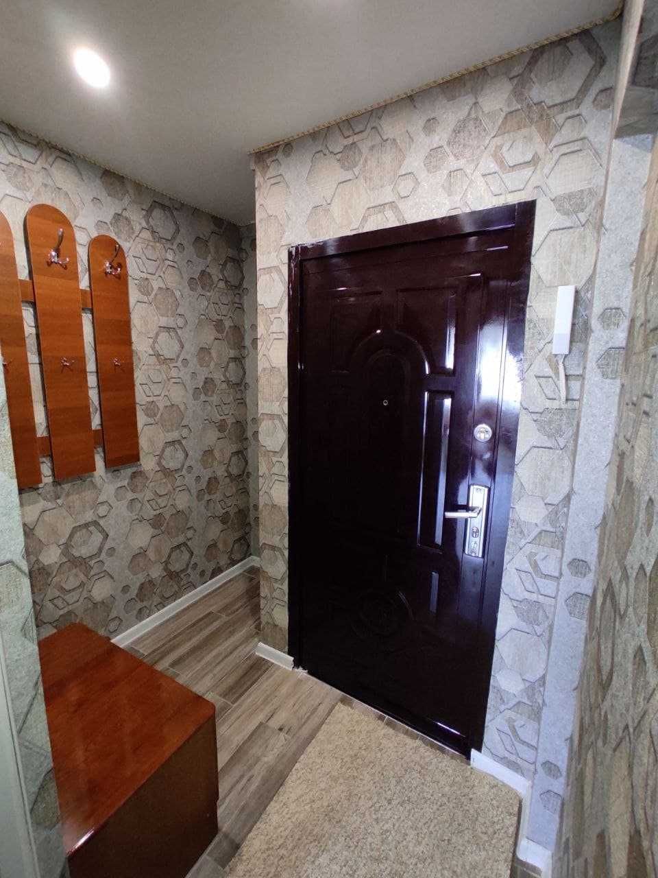 Продаж 3-кімн. квартири, 1-й мікрорайон
