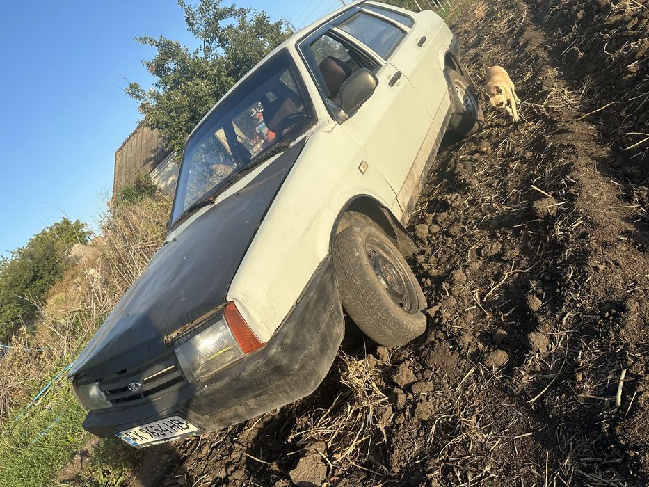 Продам авто 99 на ходу