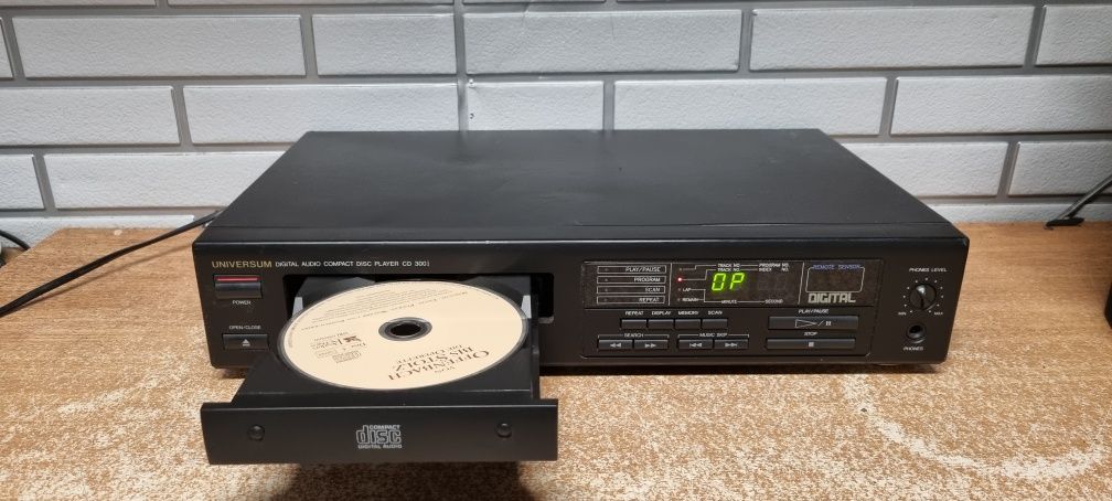 Odtwarzacz cd player UNIVERSUM cd-3001. HI-FI stereo