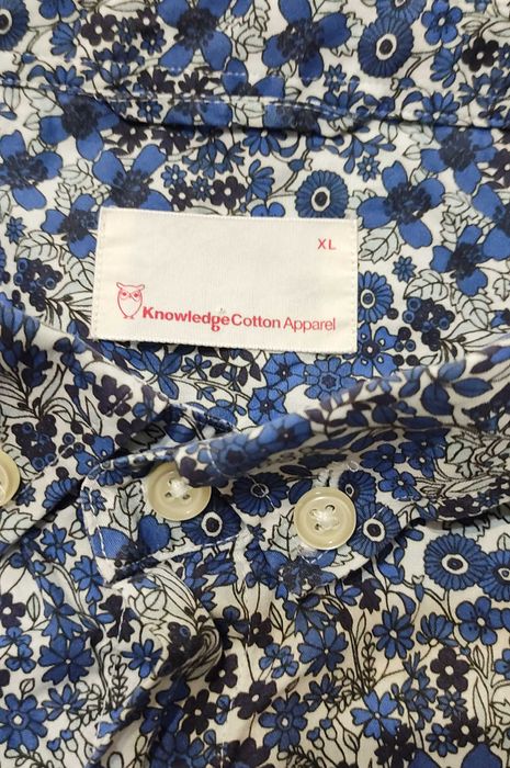 Koszula męska Knowledge Cotton Apparel niebieska kwiaty bawełna