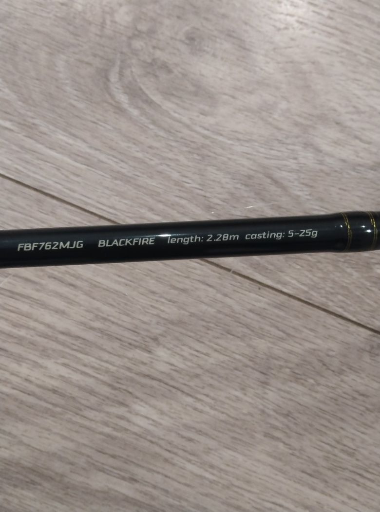 Продам спининг flagman black fire
