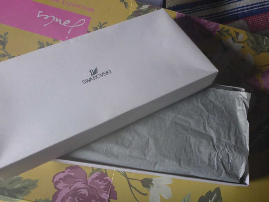 Swarovski Clutch preta de setim com um laço carteira Cerimónia GENUÍNA