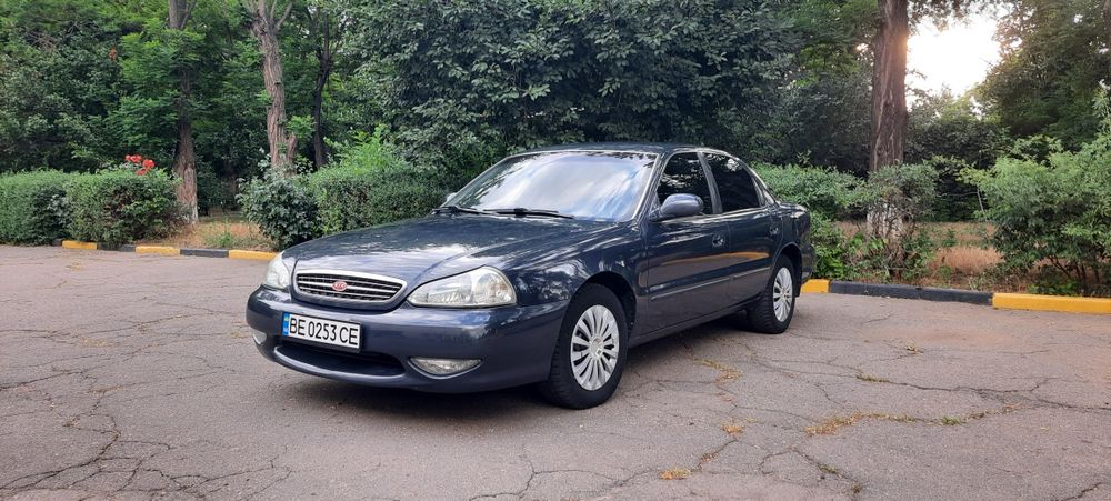 Продам или обмен  KIA Clarus 2.0i газ