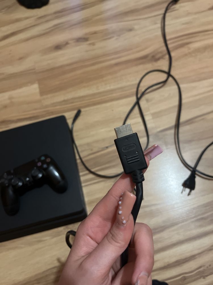 Ps4 model CUH2226A + 13 gier gry pokazane na ostatnim zdj