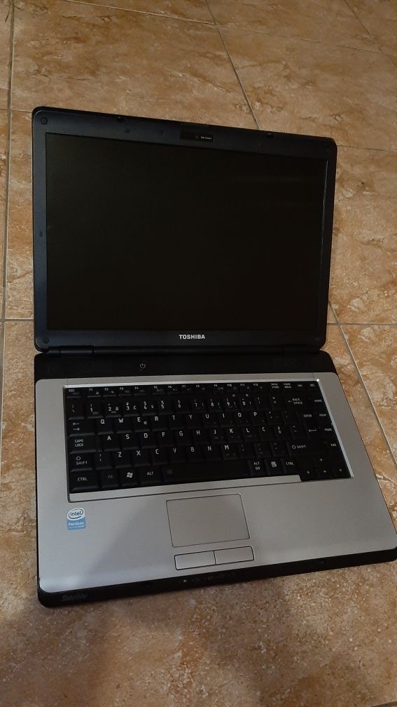 Pc Portátil Toshiba Satellite L300 145