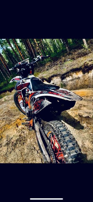 Мотоцикол GNS250