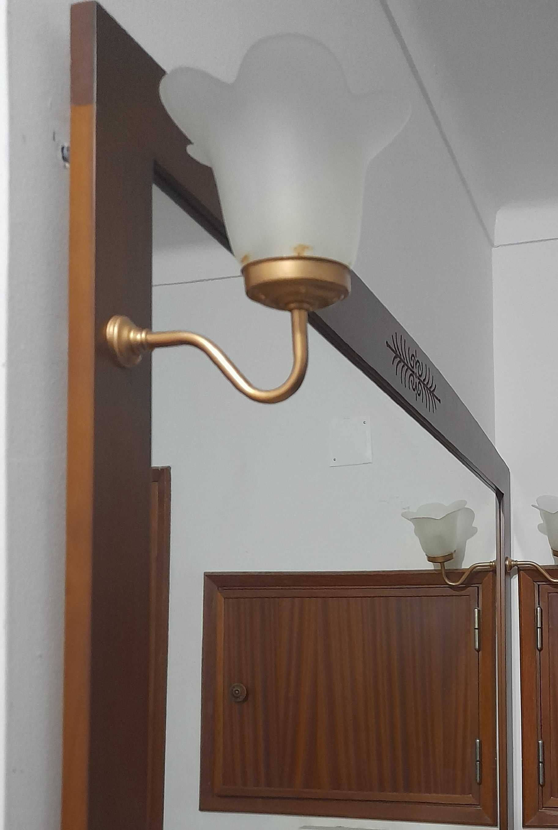 Movel WC com Espelho  em  muito bom estado