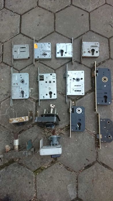 Замки дверные, новые и бу