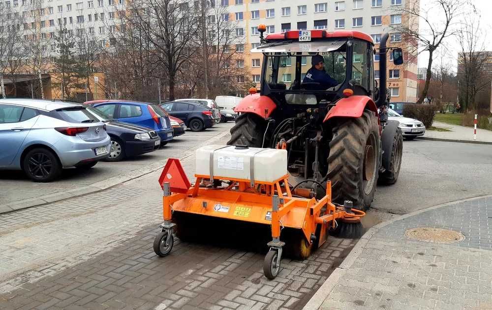 Wynajem Dzierżawa ciągnik komunalny kosiarka zamiatarka rębak