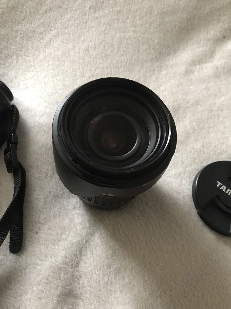 Canon EOS 60D + obiektyw Tamron 17-50 f 2.8 XR Di II SP