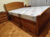 Quarto de casal em bom estado